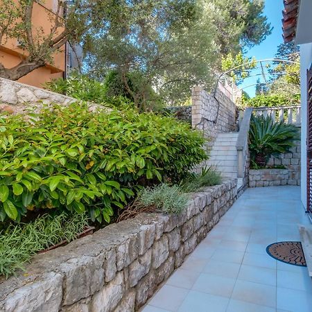 Apartmani Maris Mali Losinj Ngoại thất bức ảnh