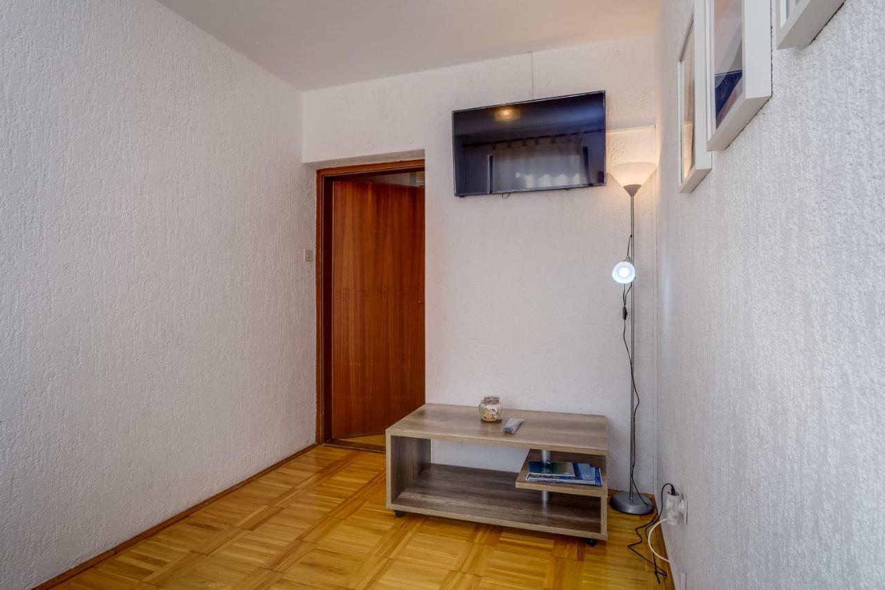 Apartmani Maris Mali Losinj Ngoại thất bức ảnh