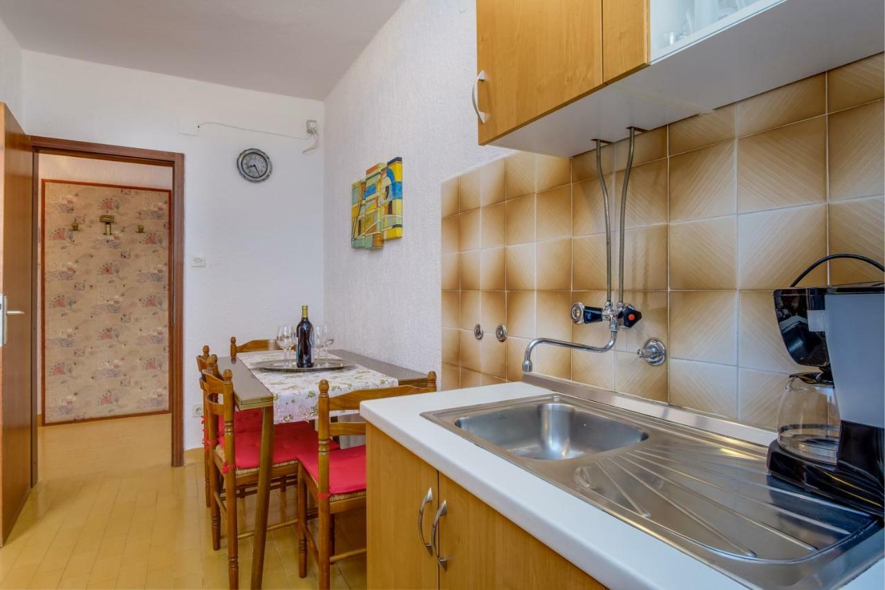 Apartmani Maris Mali Losinj Ngoại thất bức ảnh
