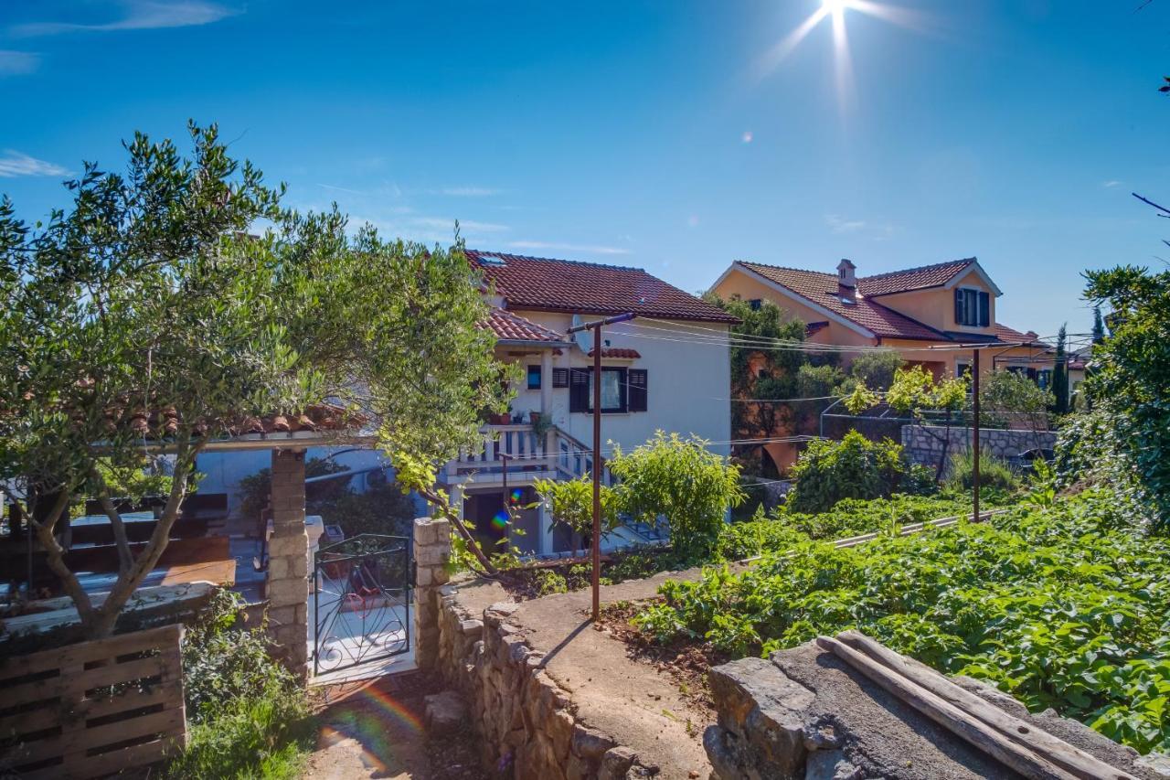 Apartmani Maris Mali Losinj Ngoại thất bức ảnh