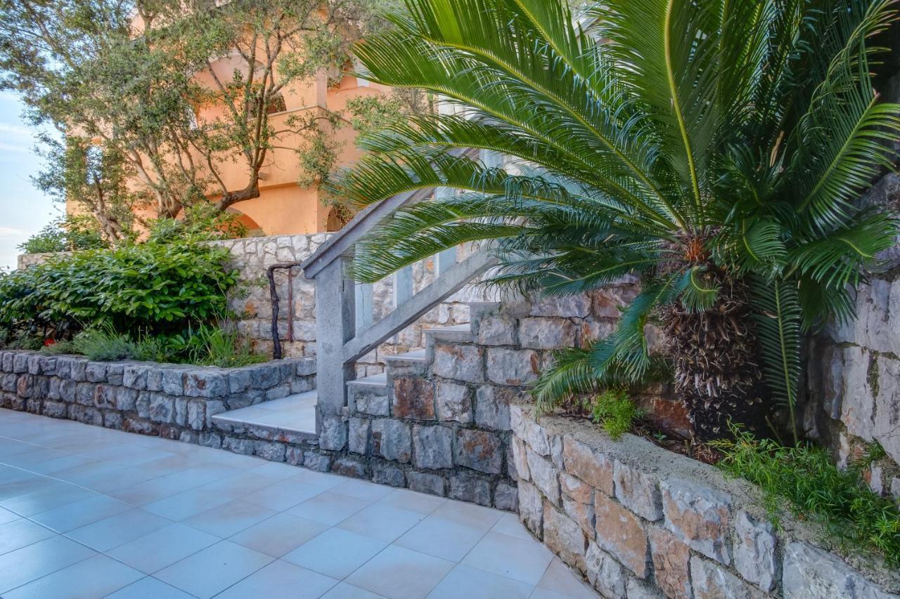 Apartmani Maris Mali Losinj Ngoại thất bức ảnh